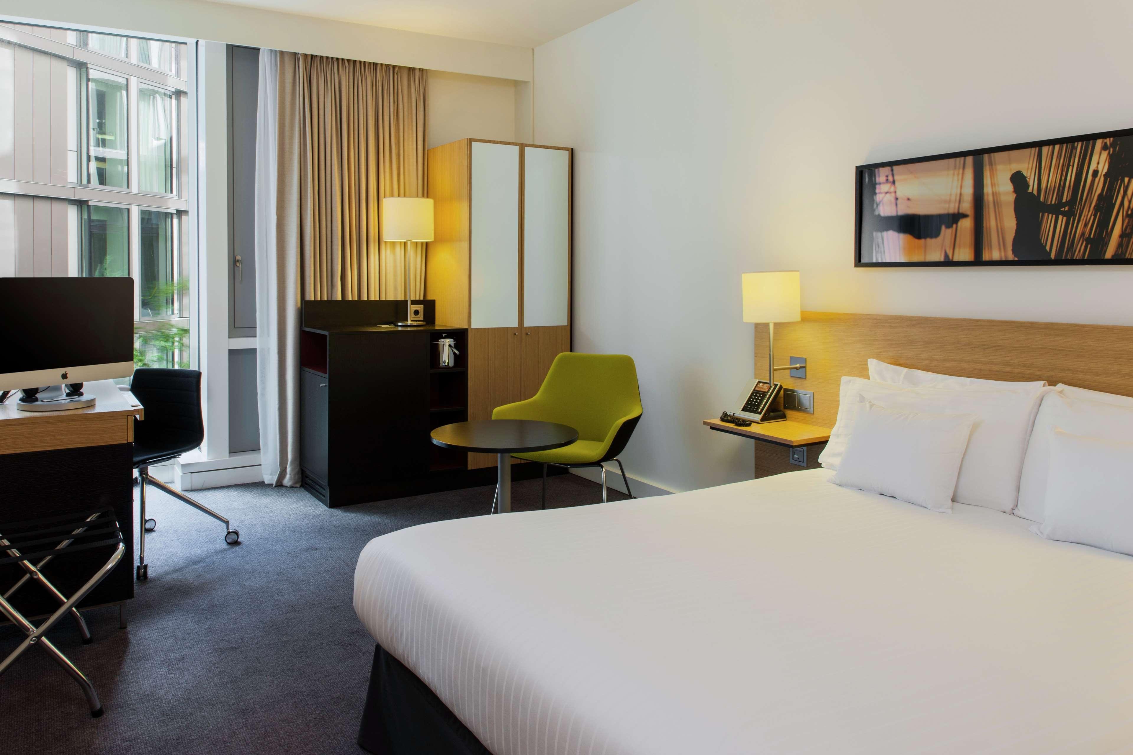 Hotel Doubletree By Hilton Amsterdam Centraal Station Zimmer foto